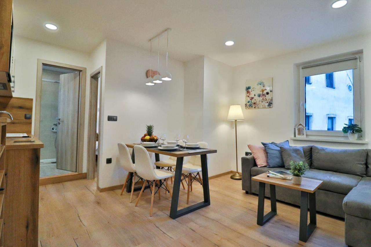 Apartments Seventy Seven ครานสกา โกรา ภายนอก รูปภาพ