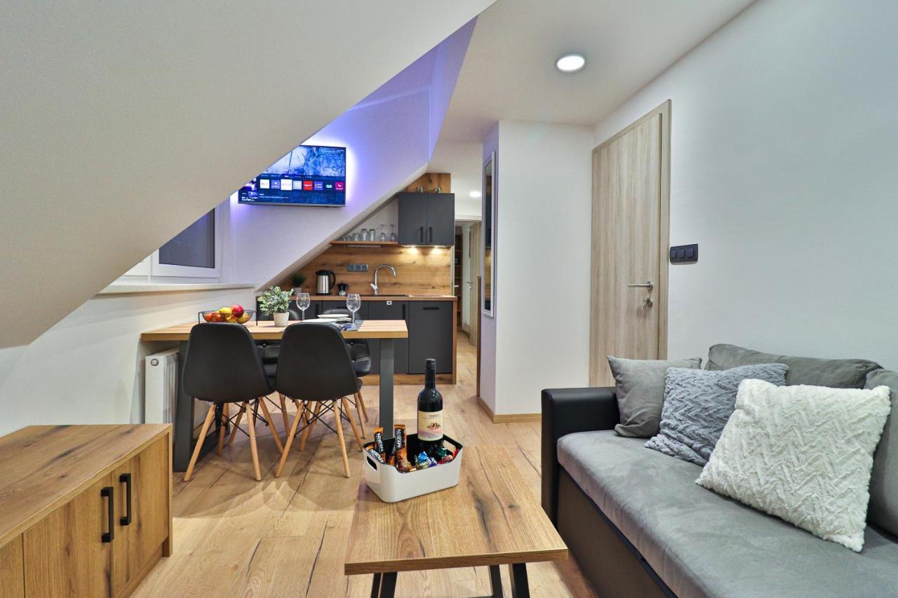 Apartments Seventy Seven ครานสกา โกรา ภายนอก รูปภาพ