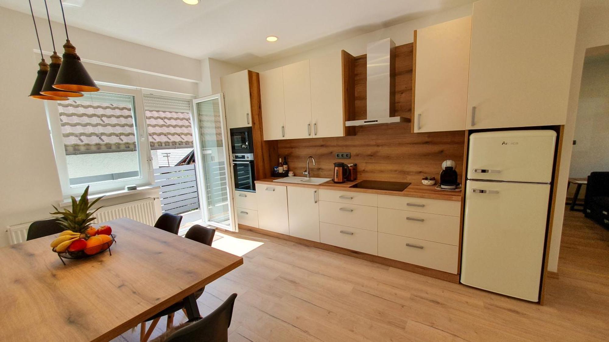 Apartments Seventy Seven ครานสกา โกรา ภายนอก รูปภาพ